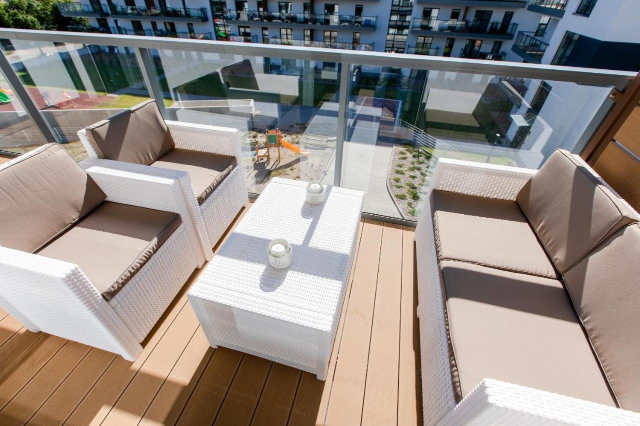 Apartament Blekitny Gardenia Dziwnow Z Widokiem Na Morze Epapartamenty Exterior photo